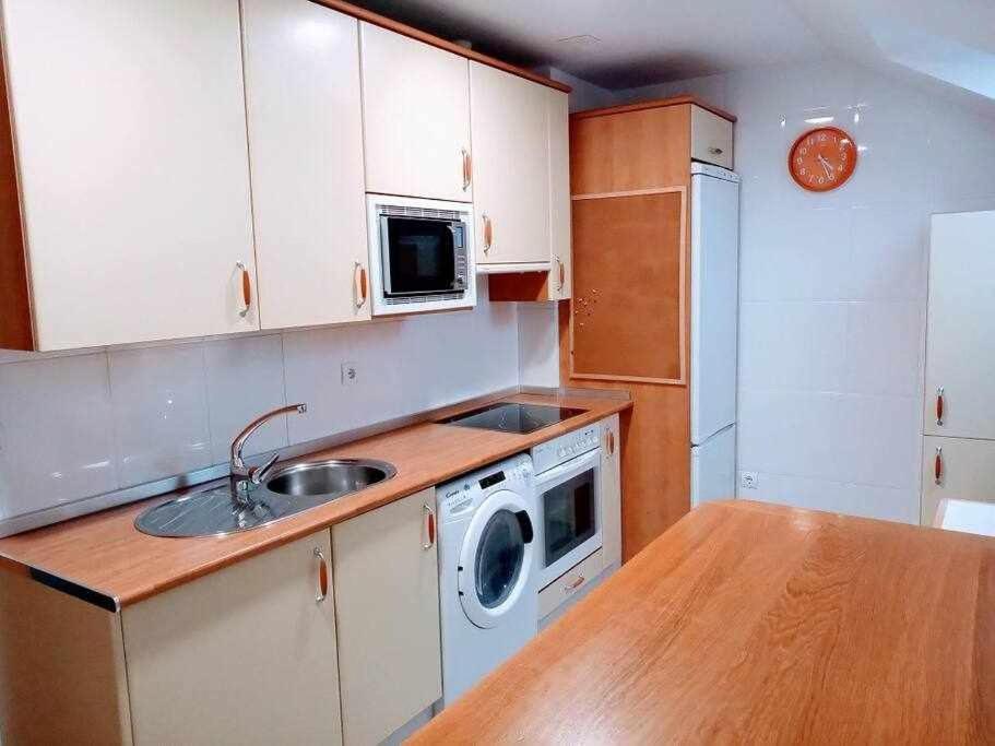 Apartamento Precioso Atico Con Bonitas Vistas A La Pena Oroel Jaca Exterior foto